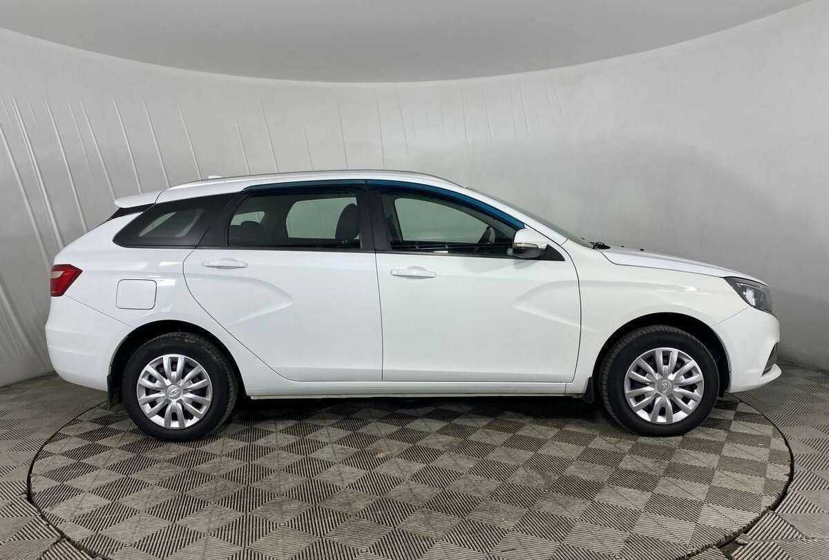 Купить Lada (ВАЗ) Vesta SW, 2019, 87 732 км, фото №4