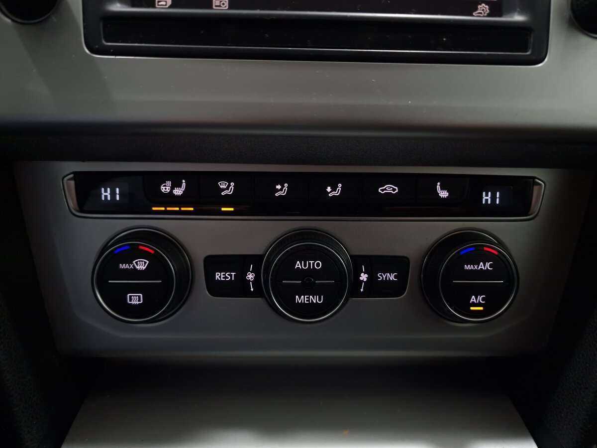 Купить Volkswagen Passat, 2015, 220 993 км, фото №8