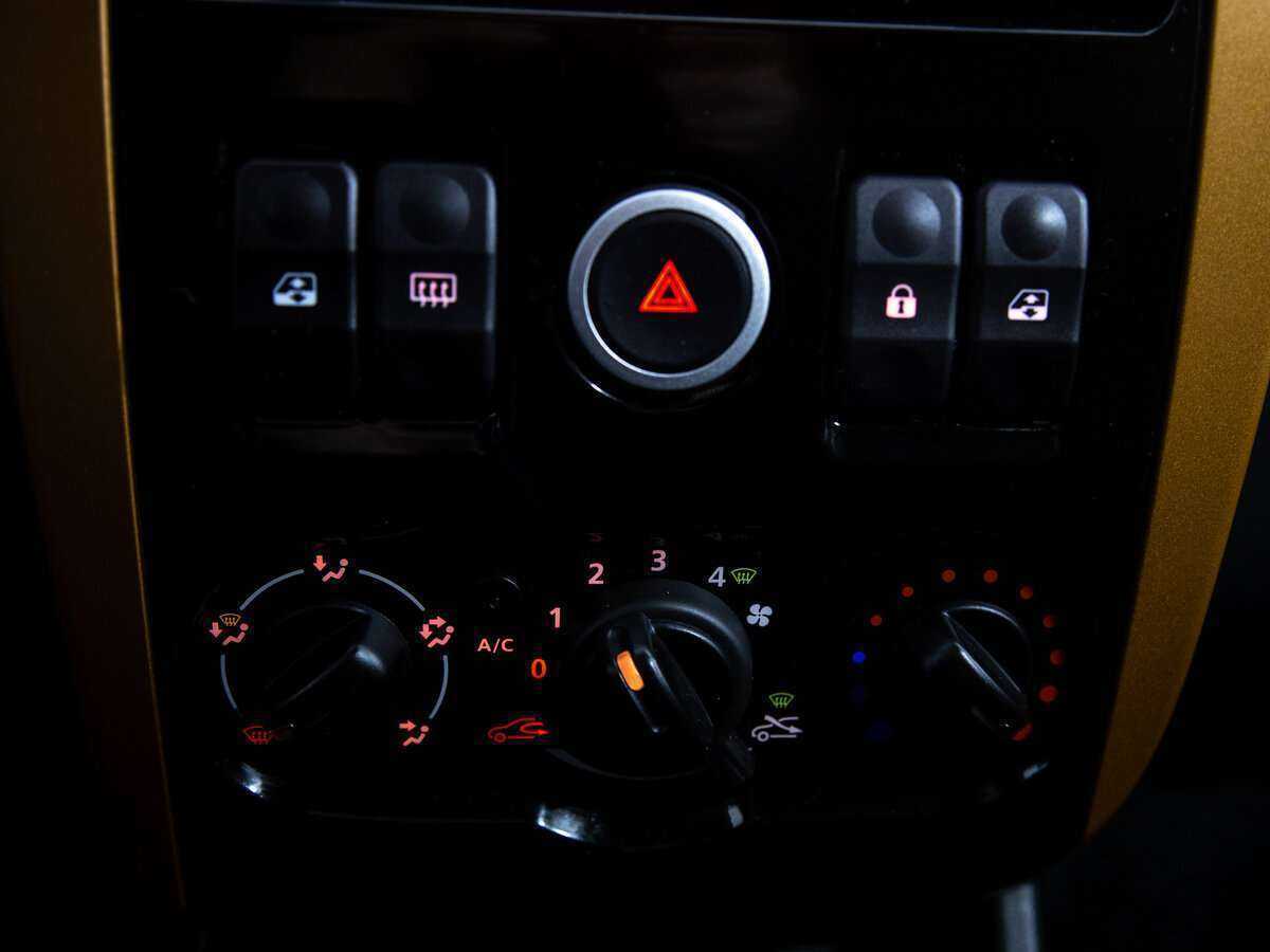 Купить Lada (ВАЗ) Largus Cross, 2019, 90 351 км, фото №15