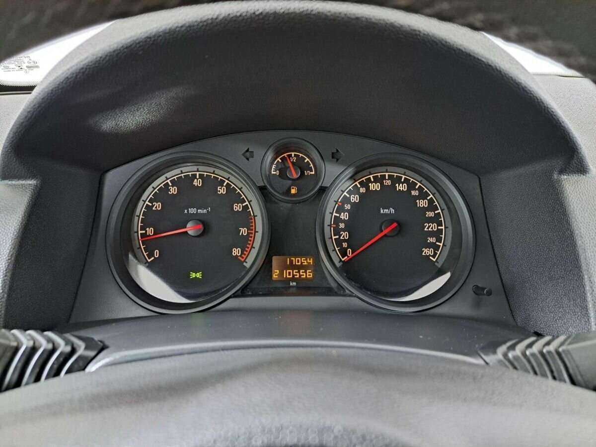 Купить Opel Astra, 2012, 210 557 км, фото №11