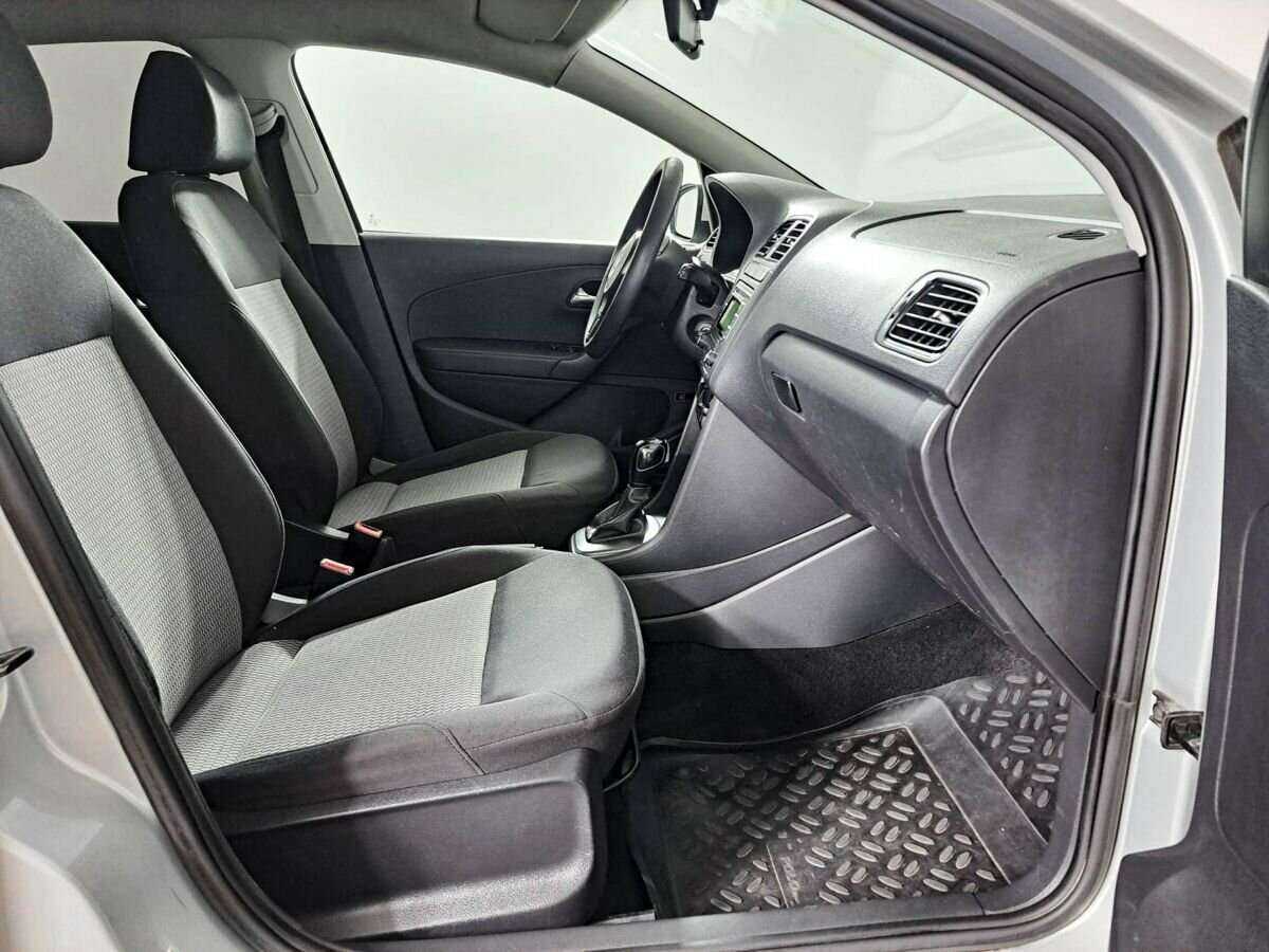 Купить Volkswagen Polo, 2012, 169 409 км, фото №9