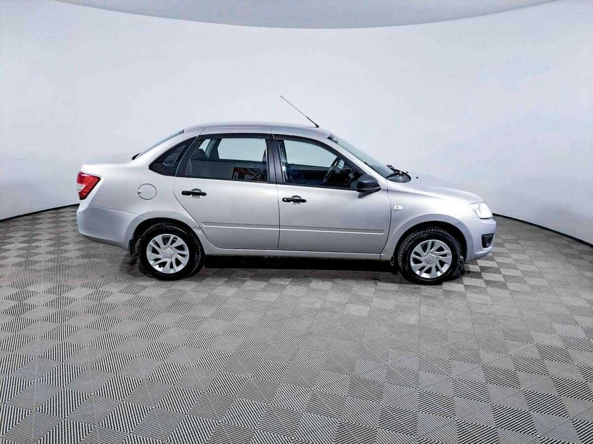 Купить Lada (ВАЗ) Granta, 2017, 91 250 км, фото №4