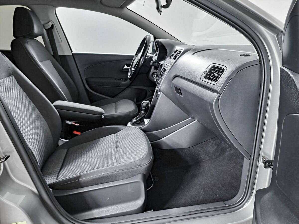 Купить Volkswagen Polo, 2017, 160 000 км, фото №9