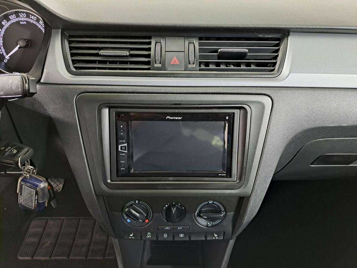 Купить Skoda Rapid, 2017, 121 050 км, фото №15