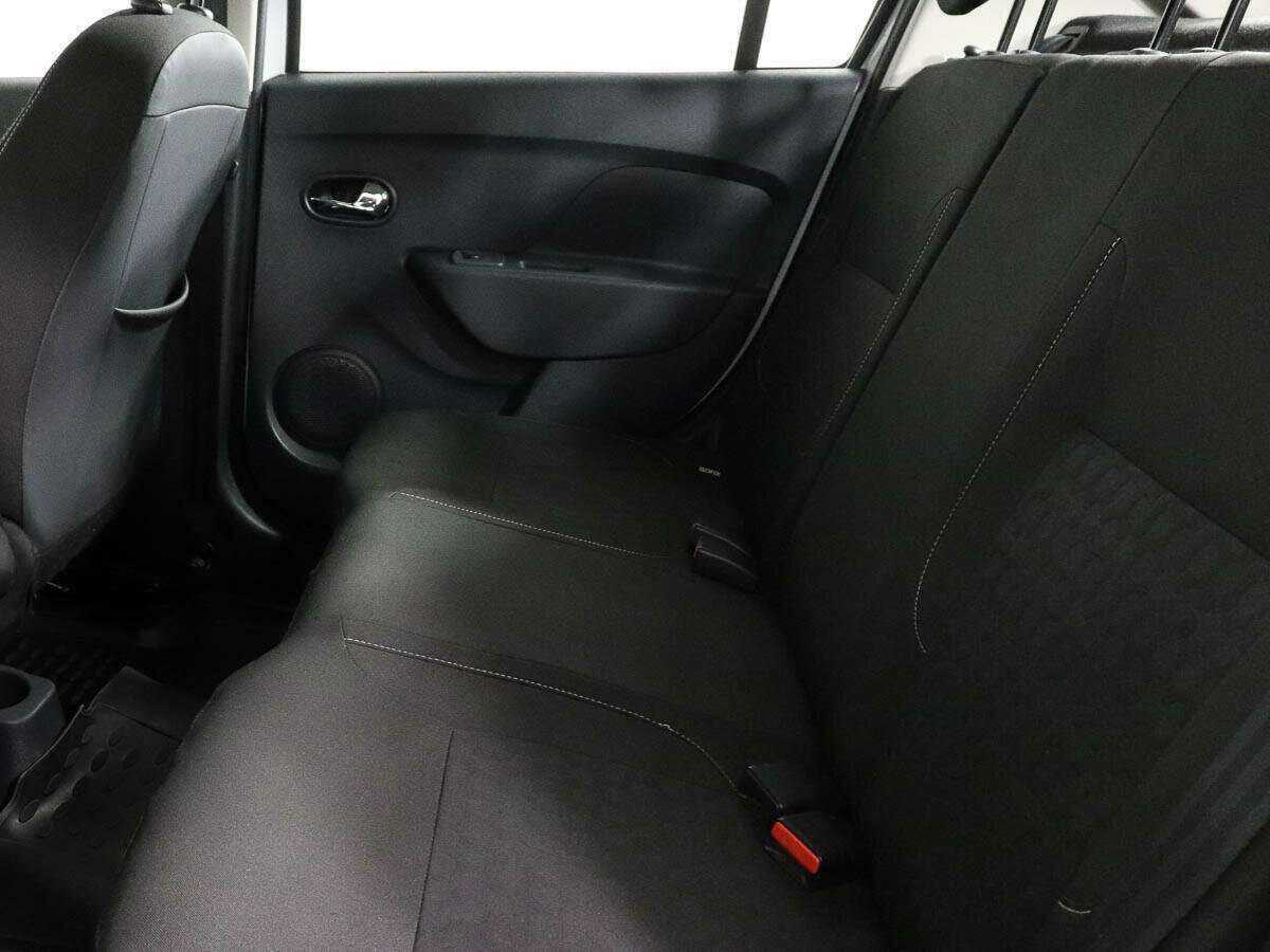 Купить Renault Logan, 2018, 107 782 км, фото №8