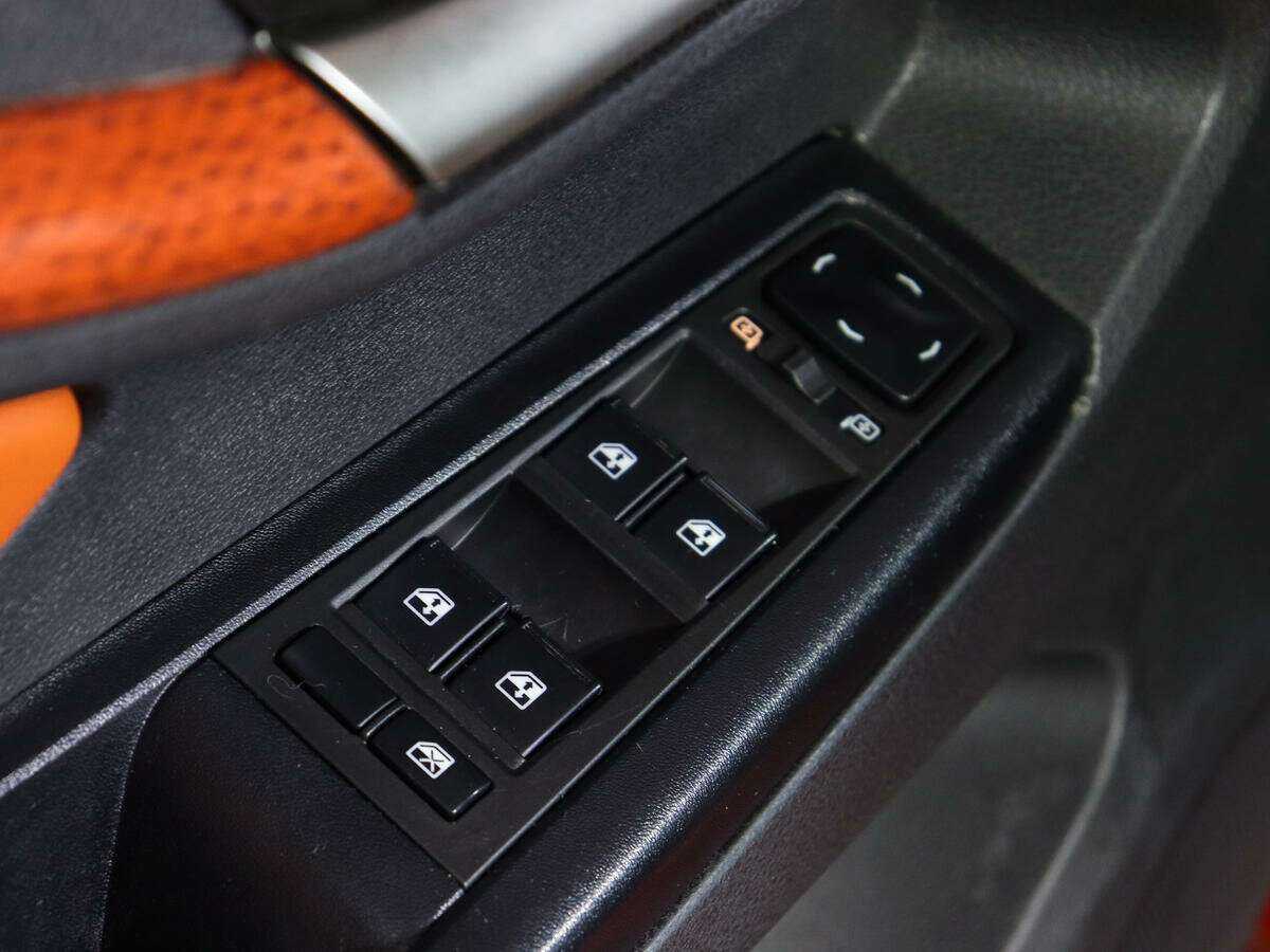 Купить Lada (ВАЗ) Vesta SW Cross, 2019, 62 280 км, фото №15