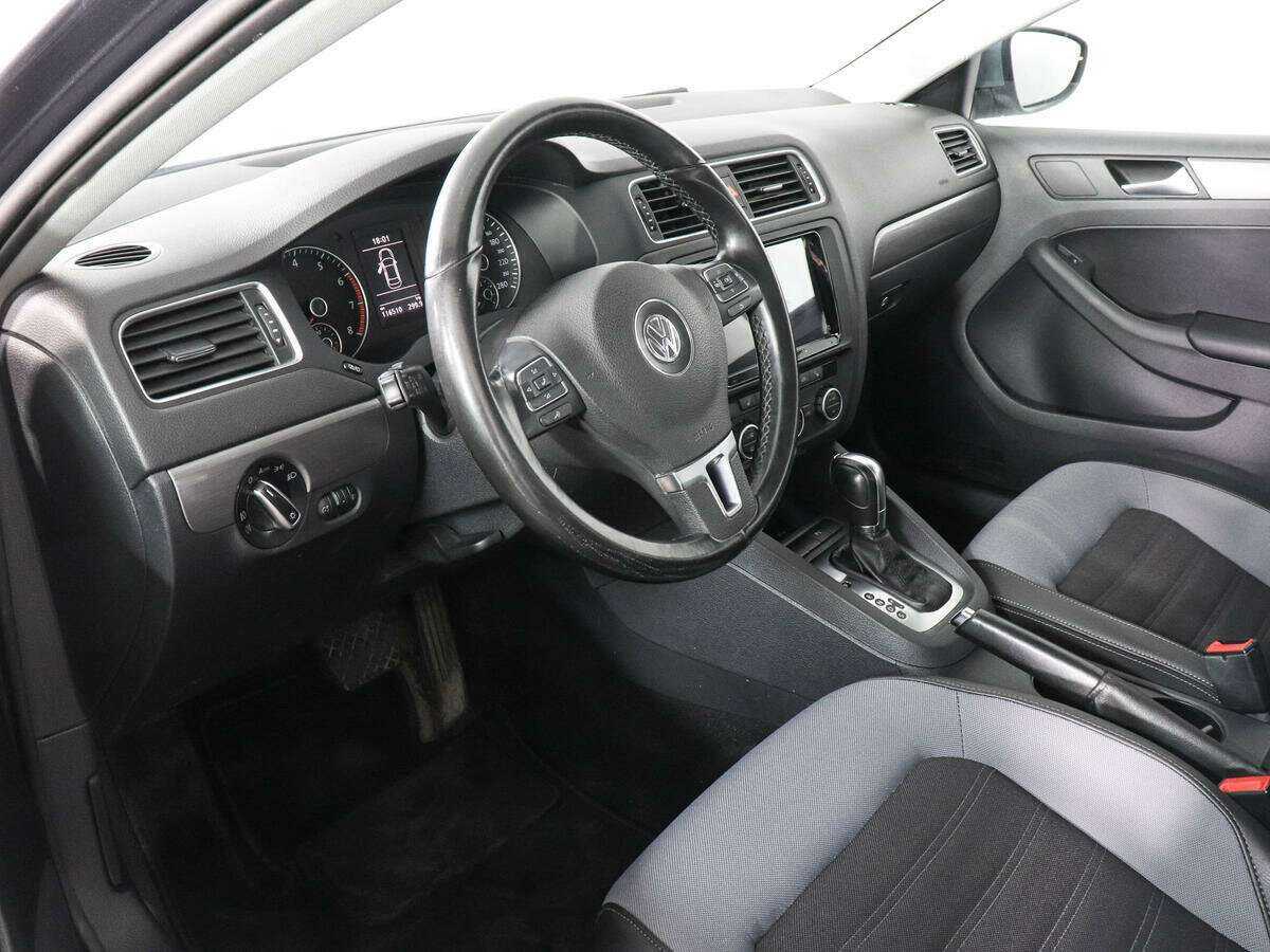 Купить Volkswagen Jetta, 2013, 116 473 км, фото №8