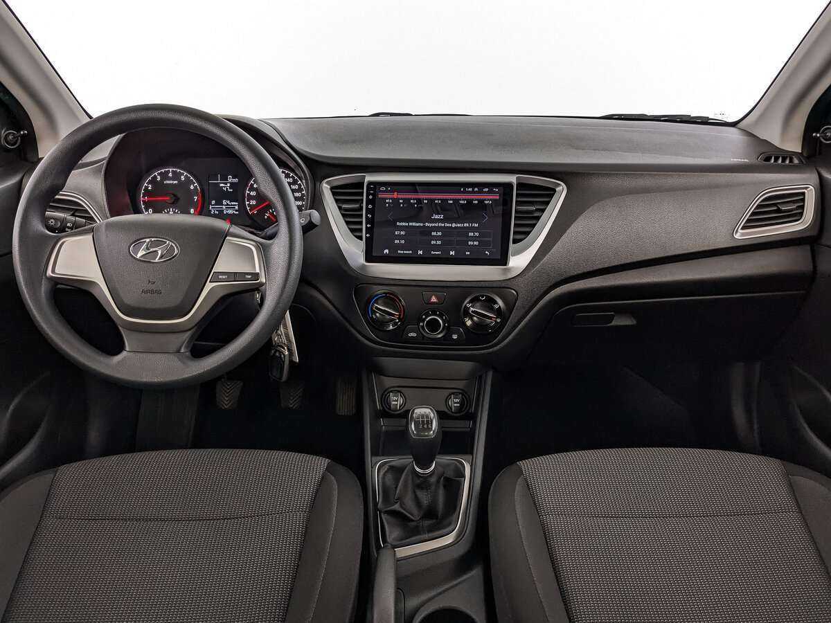 Купить Hyundai Solaris, 2019, 64 956 км, фото №9