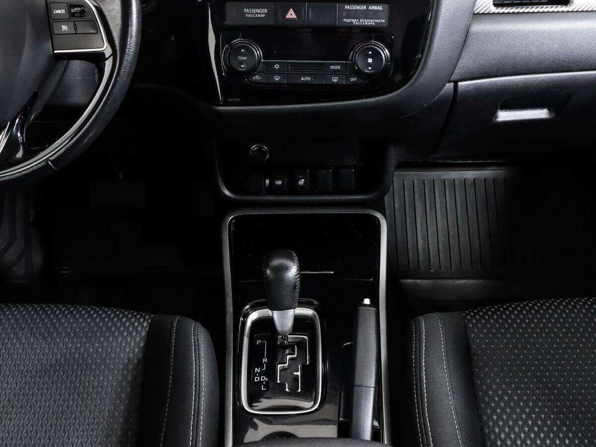 Купить Mitsubishi Outlander, 2018, 203 347 км, фото №11