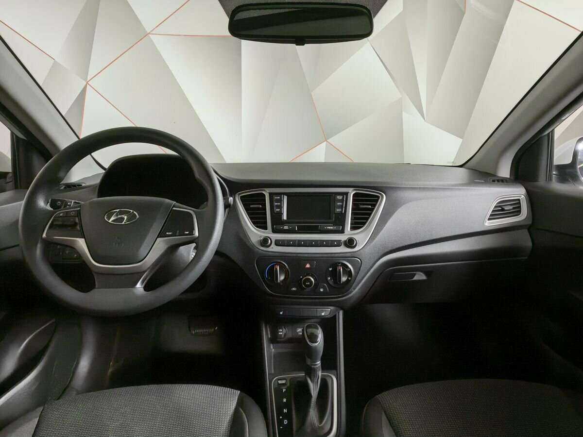 Купить Hyundai Solaris, 2019, 121 640 км, фото №10