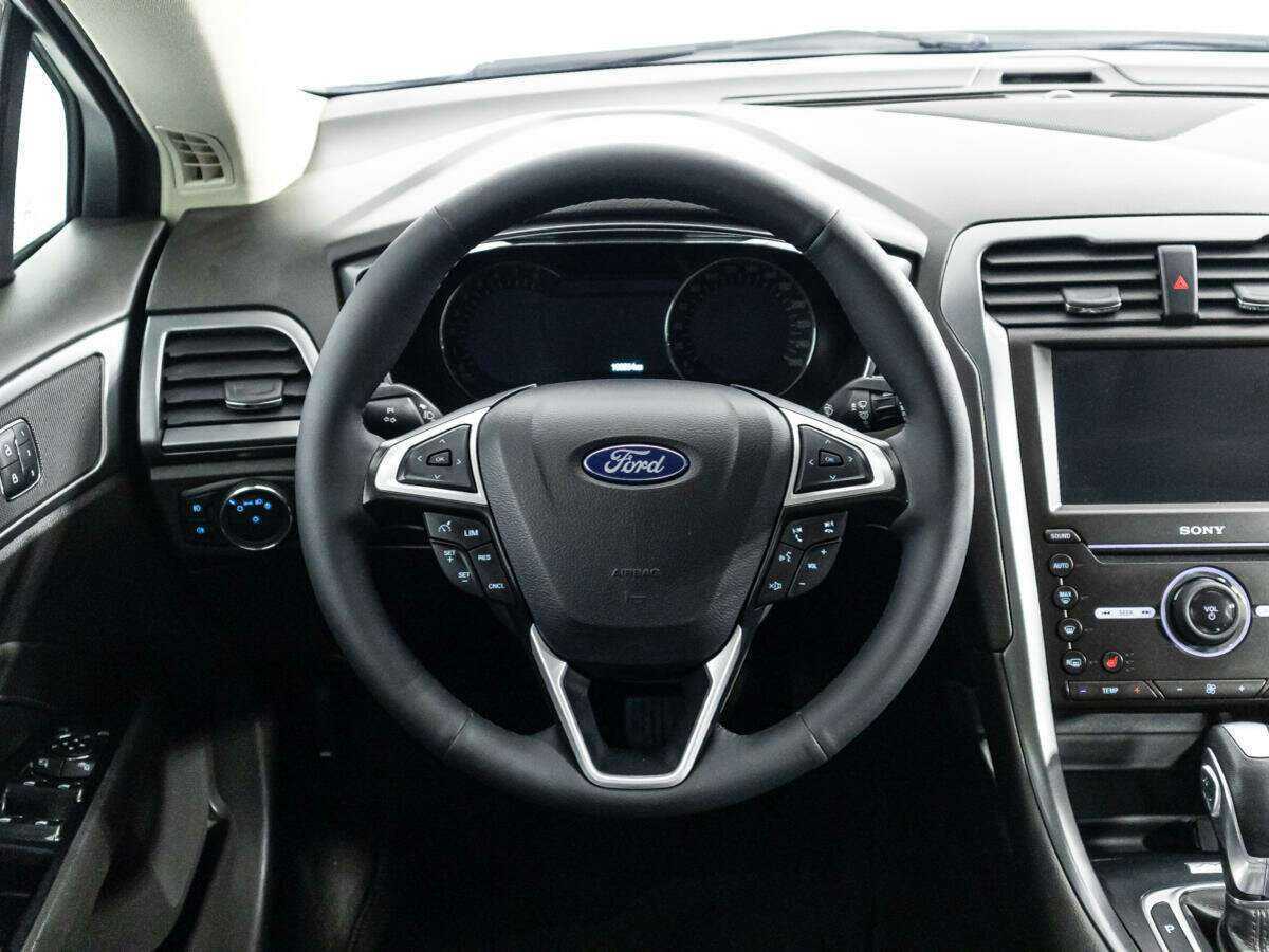 Купить Ford Mondeo, 2017, 100 945 км, фото №20