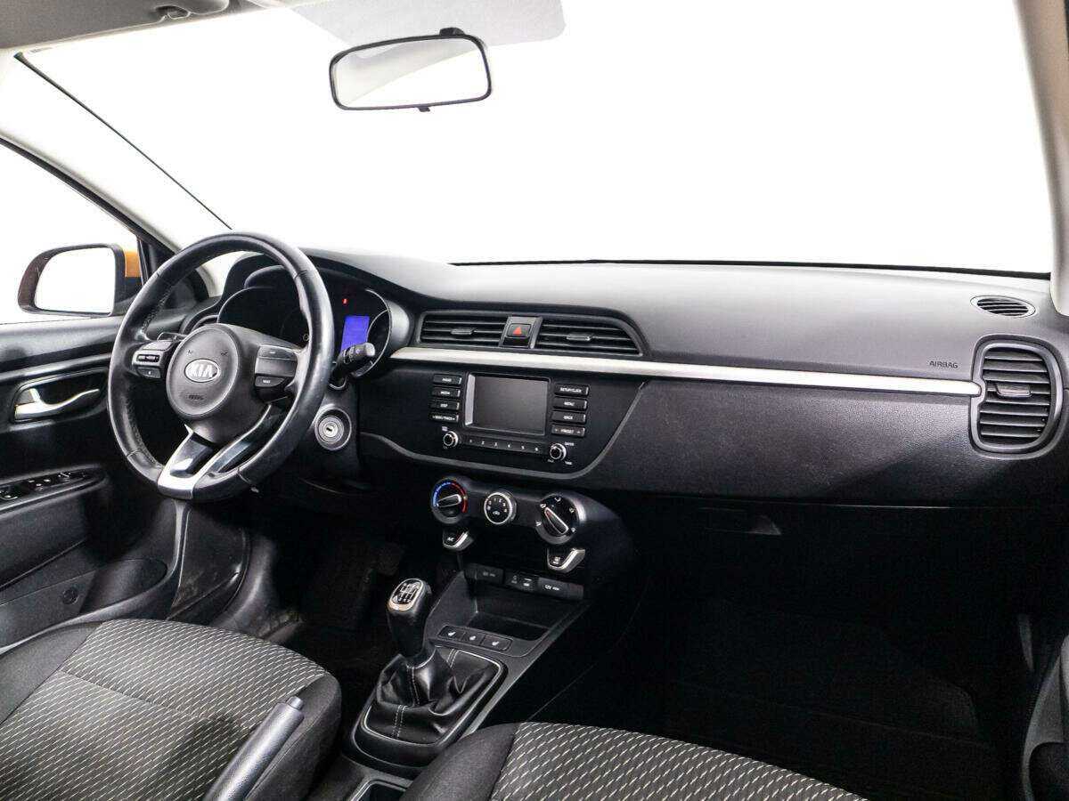 Купить Kia Rio, 2017, 75 822 км, фото №9