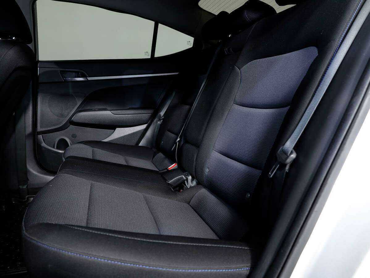 Купить Hyundai Elantra, 2018, 61 707 км, фото №11