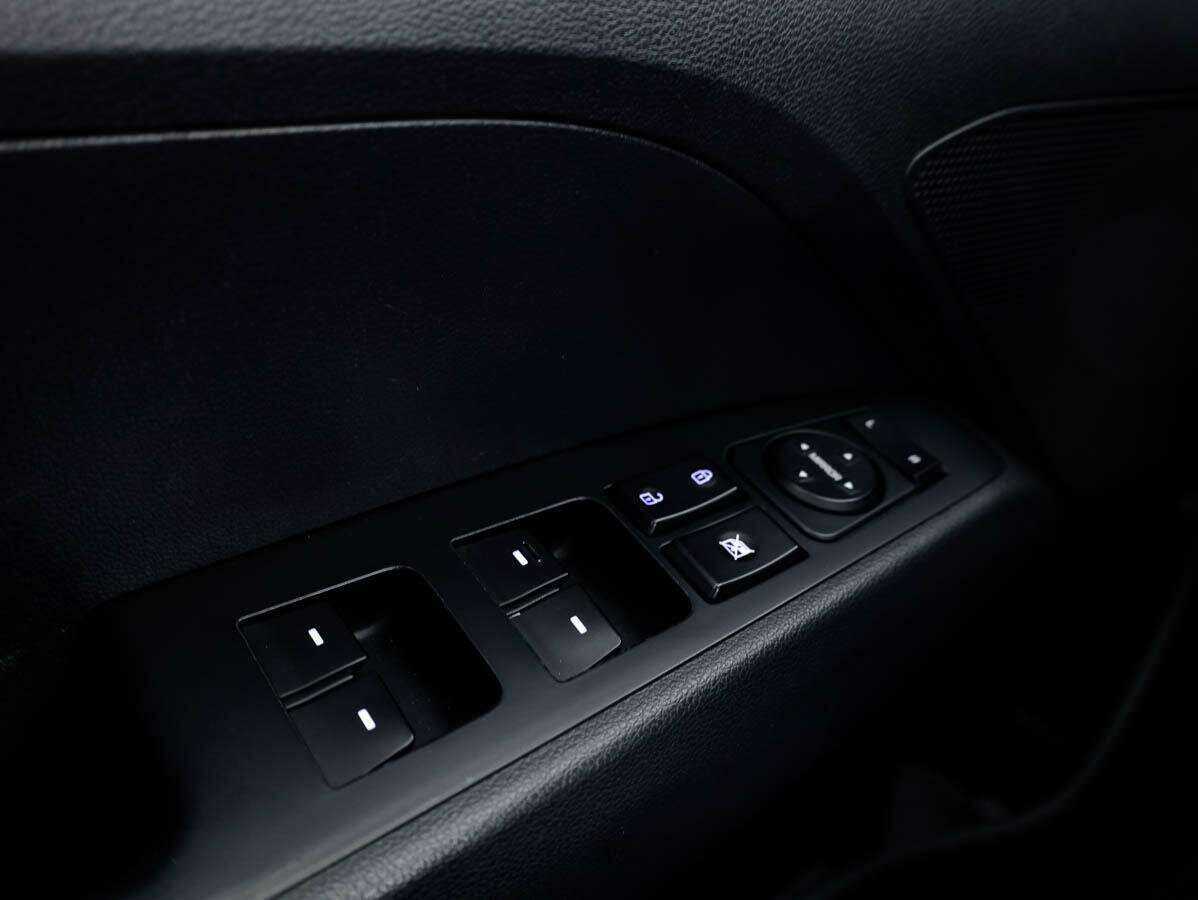 Купить Hyundai Elantra, 2018, 61 707 км, фото №12