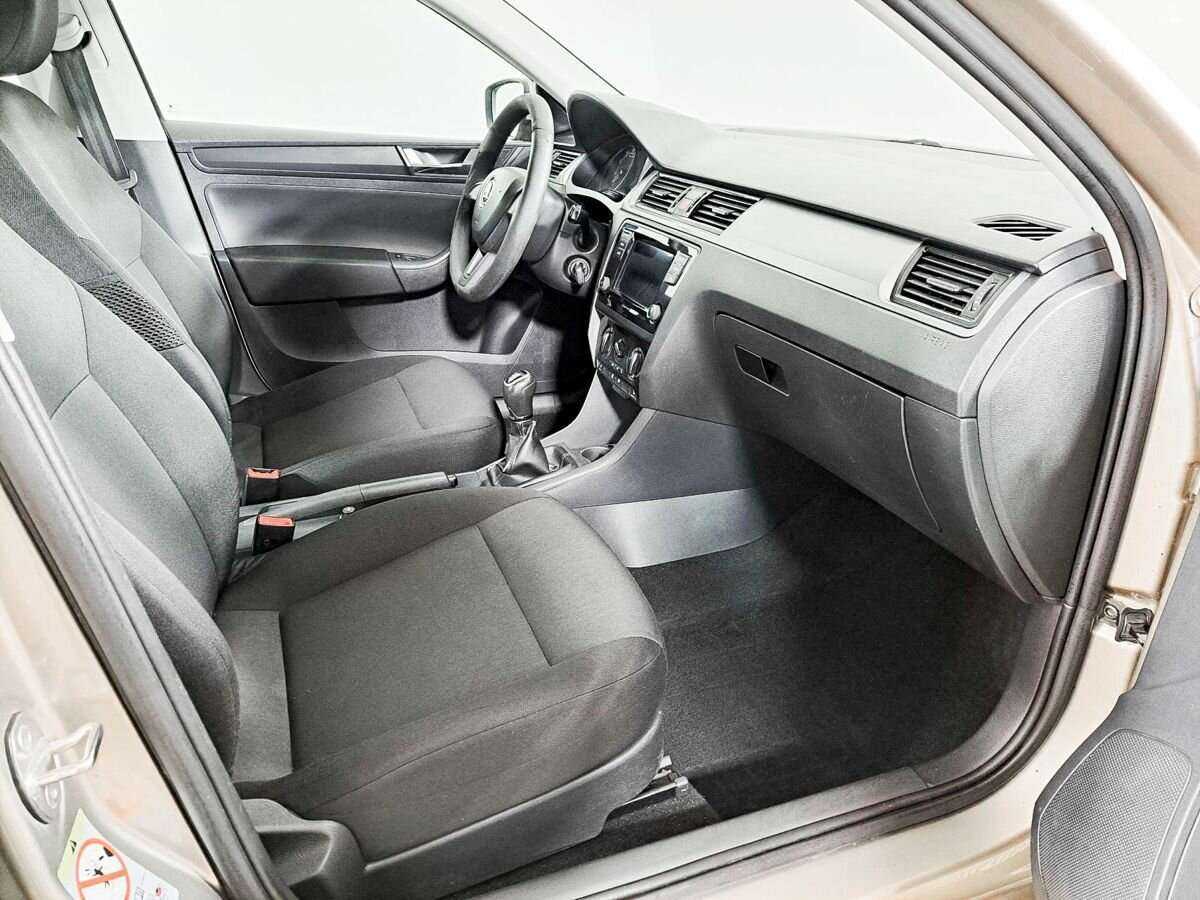 Купить Skoda Rapid, 2018, 141 500 км, фото №6