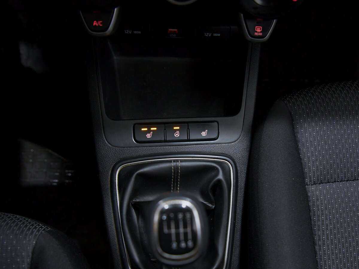 Купить Kia Rio, 2020, 85 121 км, фото №9