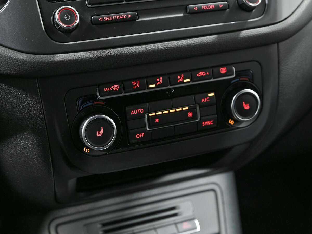 Купить Volkswagen Tiguan, 2013, 231 193 км, фото №11