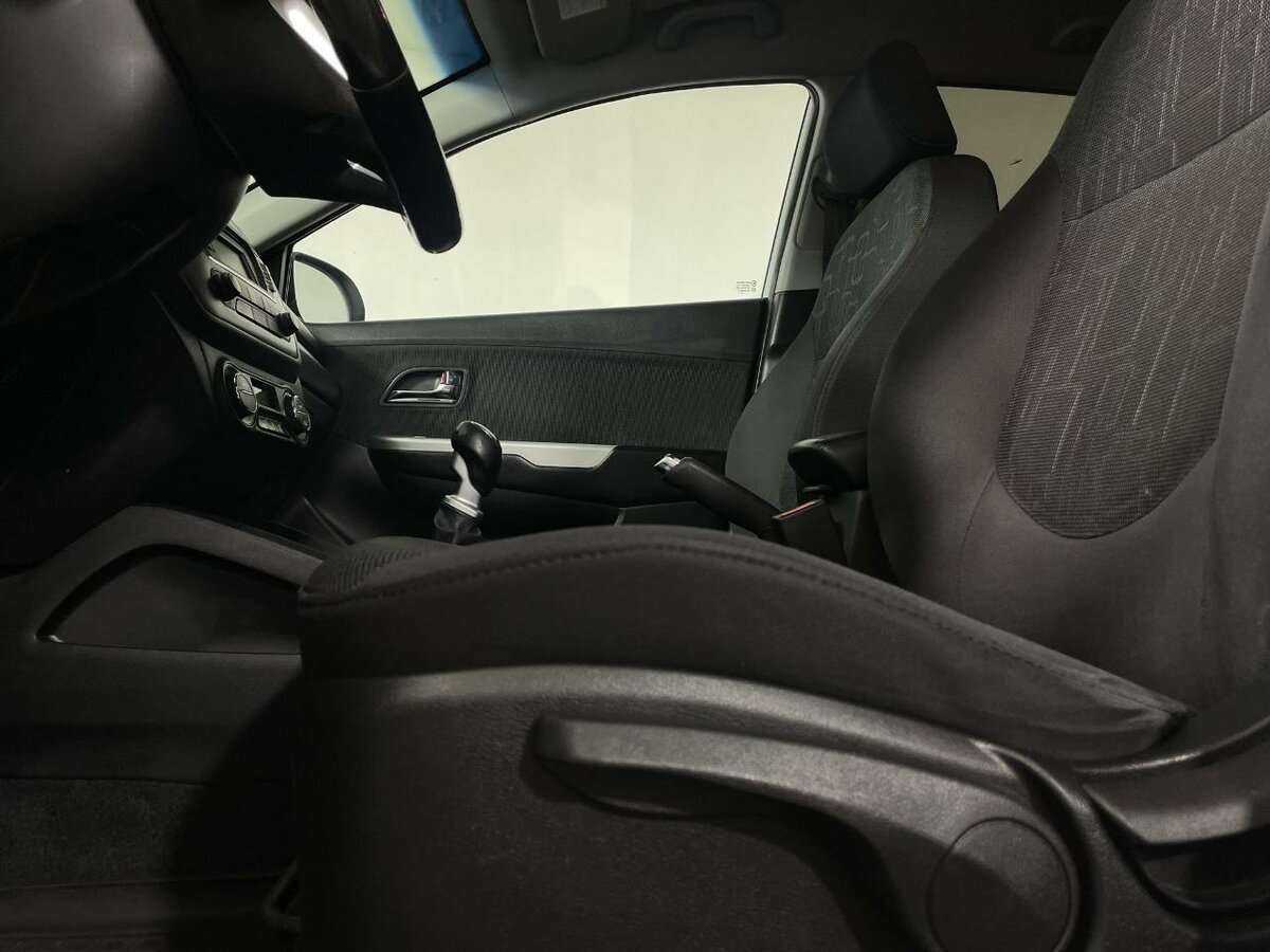 Купить Kia Rio 5-speed, 2013, 273 797 км, фото №10