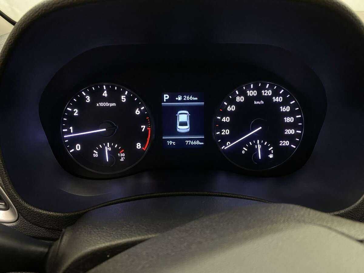 Купить Hyundai Solaris, 2018, 77 668 км, фото №11