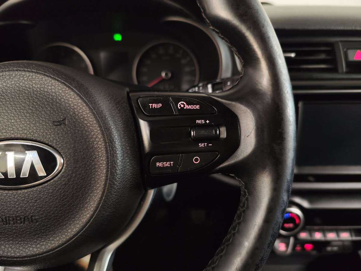 Купить Kia Rio X-Line, 2018, 222 000 км, фото №8