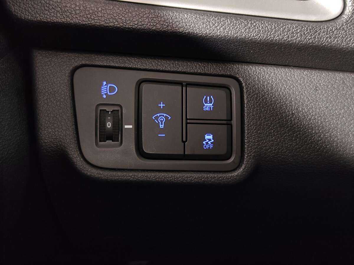 Купить Hyundai Solaris, 2018, 115 000 км, фото №16