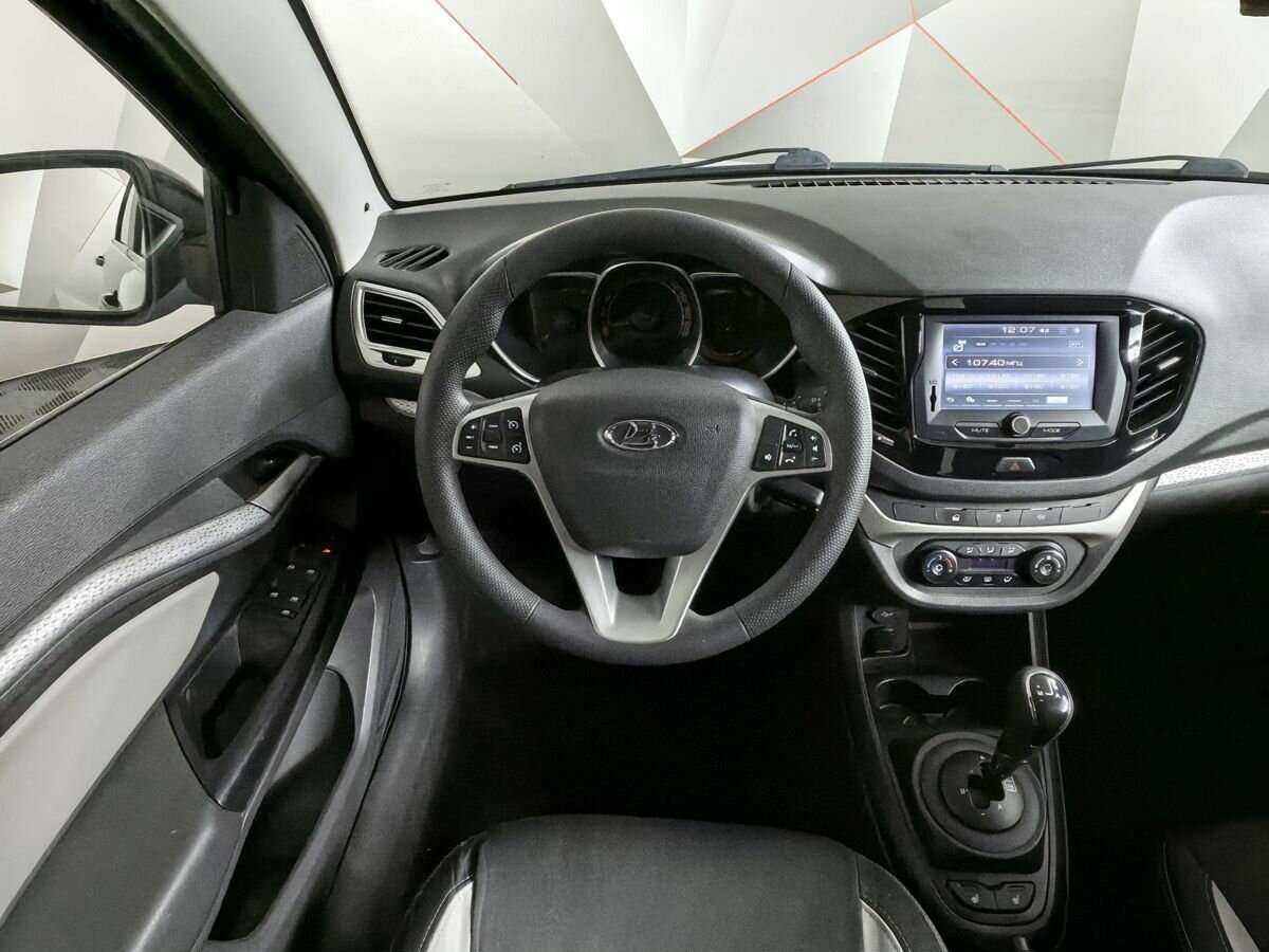 Купить Lada (ВАЗ) Vesta SW Cross, 2019, 66 589 км, фото №15