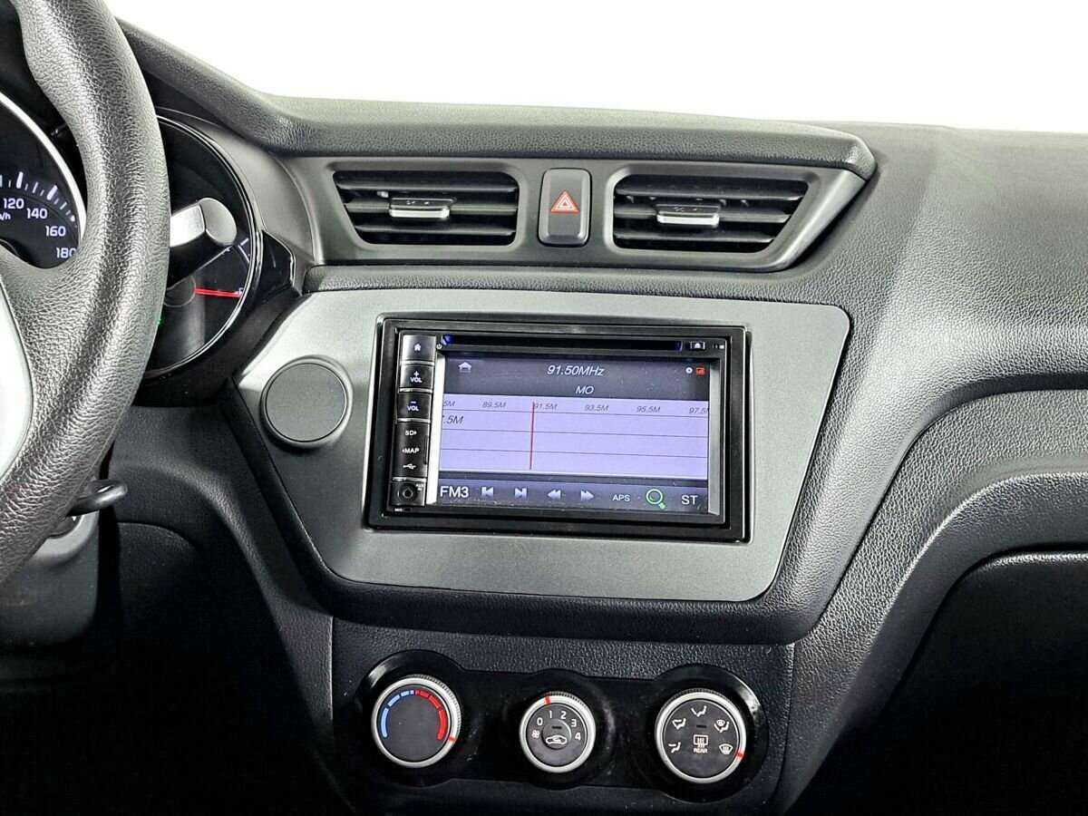 Купить Kia Rio, 2016, 66 331 км, фото №13