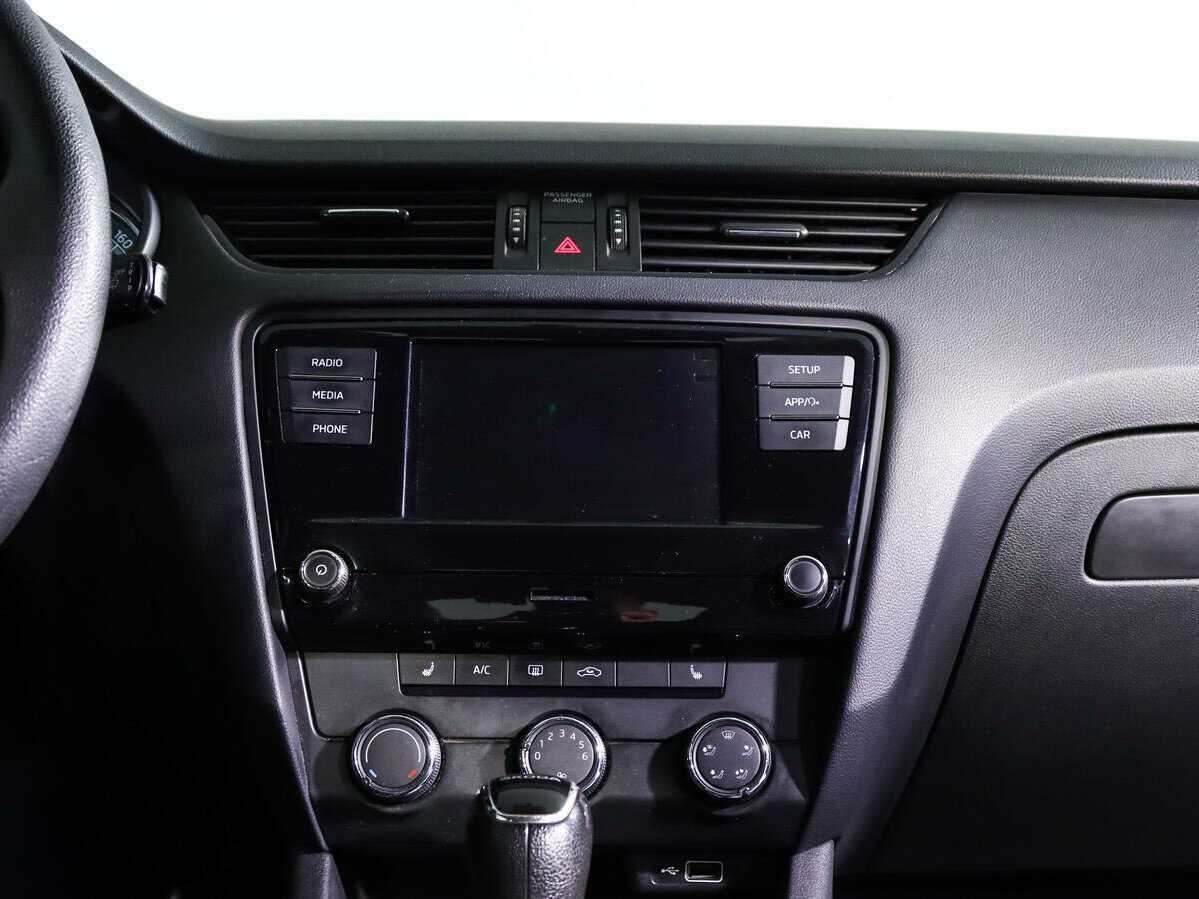 Купить Skoda Octavia, 2019, 384 693 км, фото №11