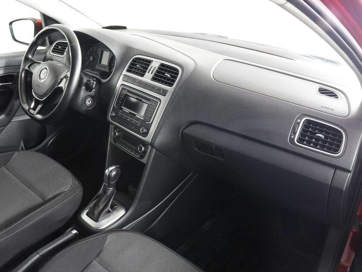 Купить Volkswagen Polo, 2015, 112 415 км, фото №6