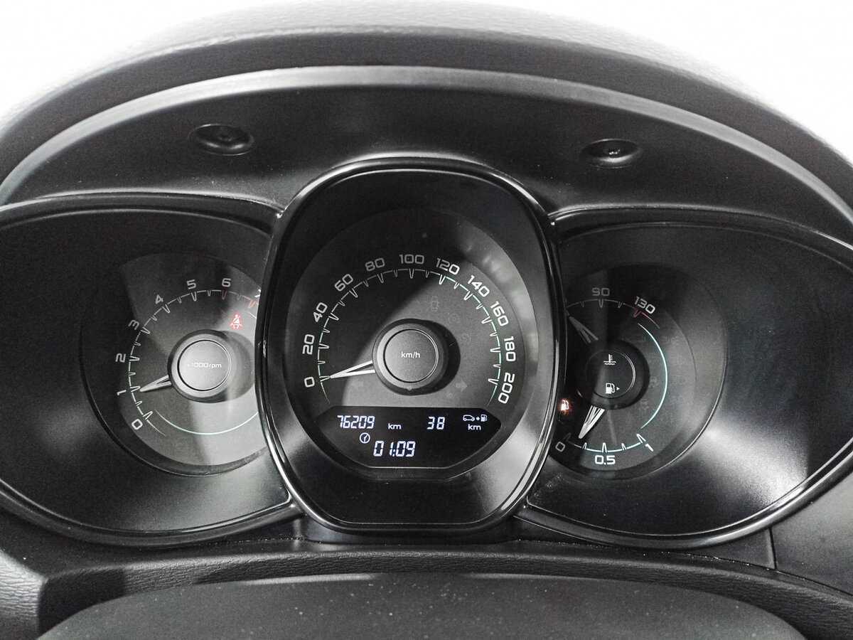 Купить Lada (ВАЗ) Vesta, 2017, 76 195 км, фото №13