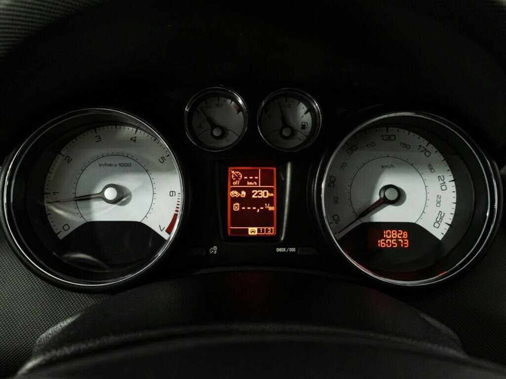 Купить Peugeot 308, 2012, 160 572 км, фото №12