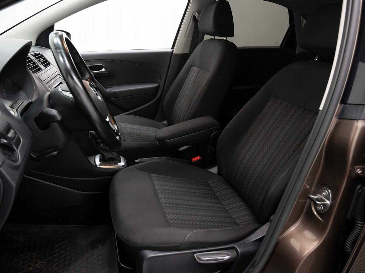 Купить Volkswagen Polo, 2016, 149 000 км, фото №9