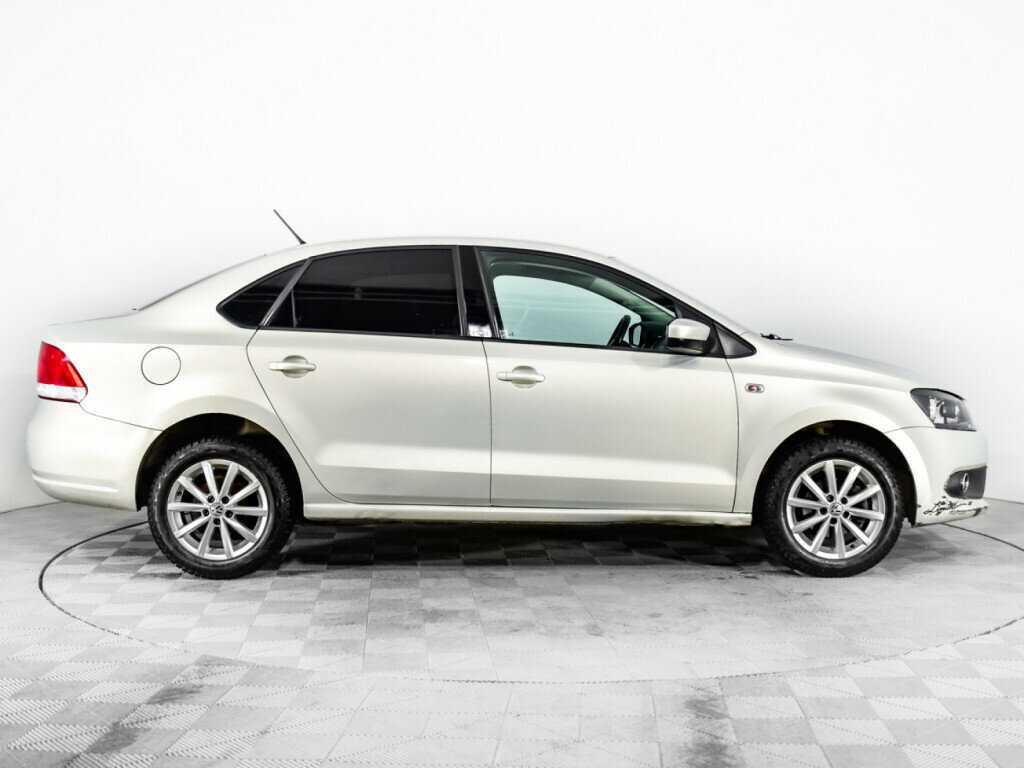 Купить Volkswagen Polo, 2015, 156 082 км, фото №4
