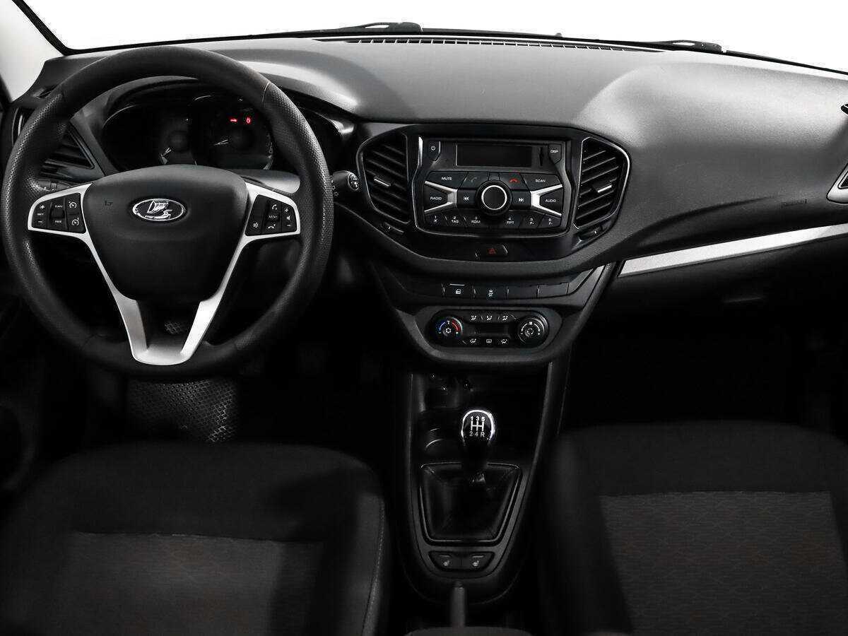 Купить Lada (ВАЗ) Vesta SW, 2019, 106 306 км, фото №12