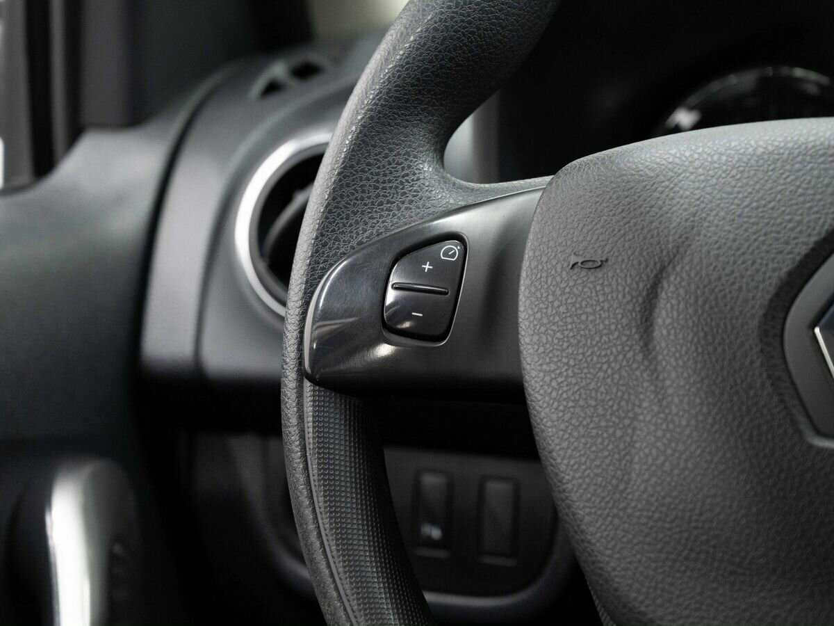 Купить Renault Logan, 2018, 39 000 км, фото №16