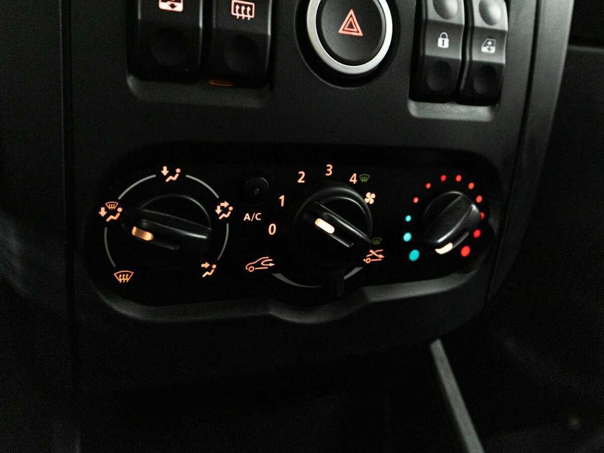 Купить Lada (ВАЗ) Largus, 2018, 96 470 км, фото №15