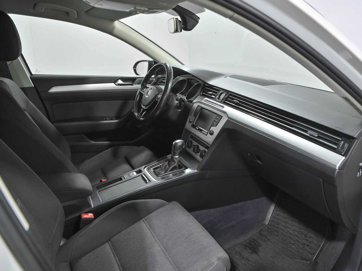Купить Volkswagen Passat, 2015, 183 172 км, фото №17