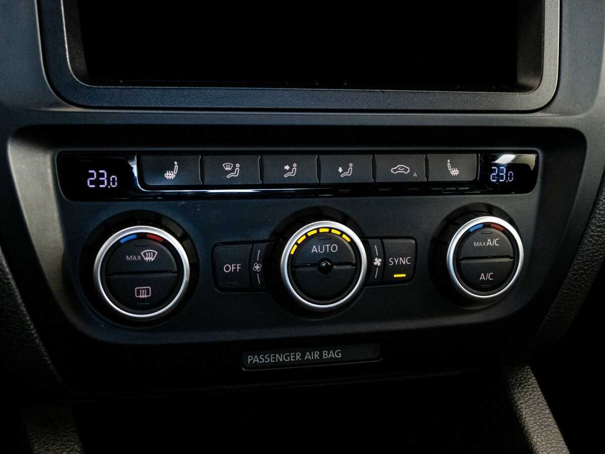 Купить Volkswagen Jetta, 2013, 108 694 км, фото №13