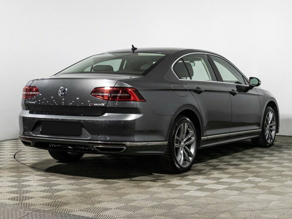 Купить Volkswagen Passat, 2017, 138 028 км, фото №5