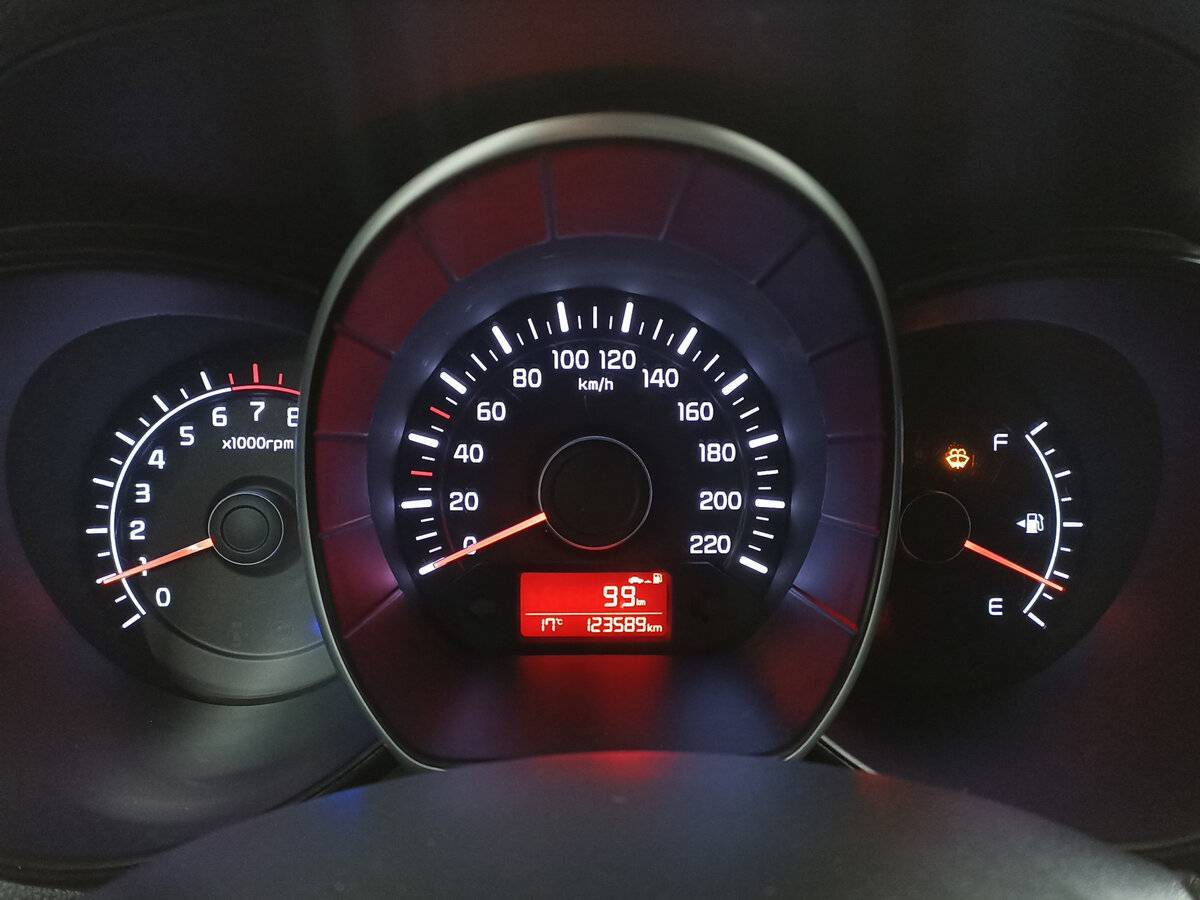 Купить Kia Rio, 2016, 123 590 км, фото №12