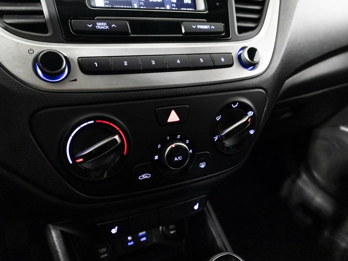 Купить Hyundai Solaris, 2018, 154 973 км, фото №16