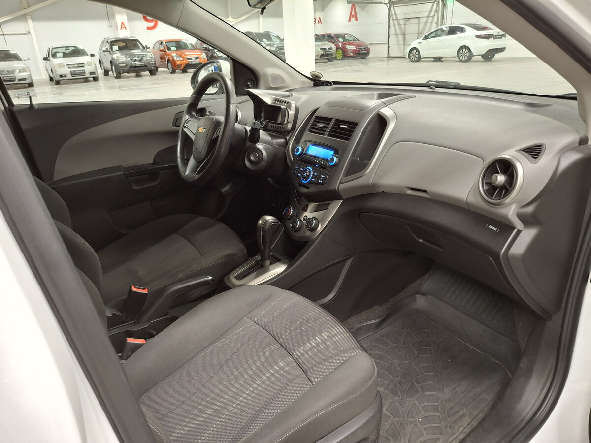 Купить Chevrolet Aveo II, 2015, 65 745 км, фото №10