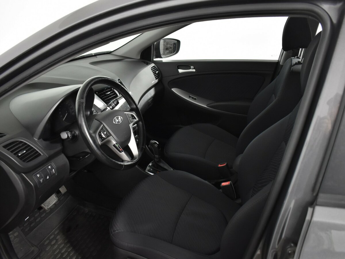 Купить Hyundai Solaris I Рестайлинг, 2016, 78 000 км, фото №9