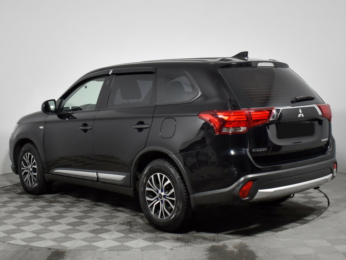 Купить Mitsubishi Outlander III Рестайлинг 2, 2018, 117 746 км, фото №6