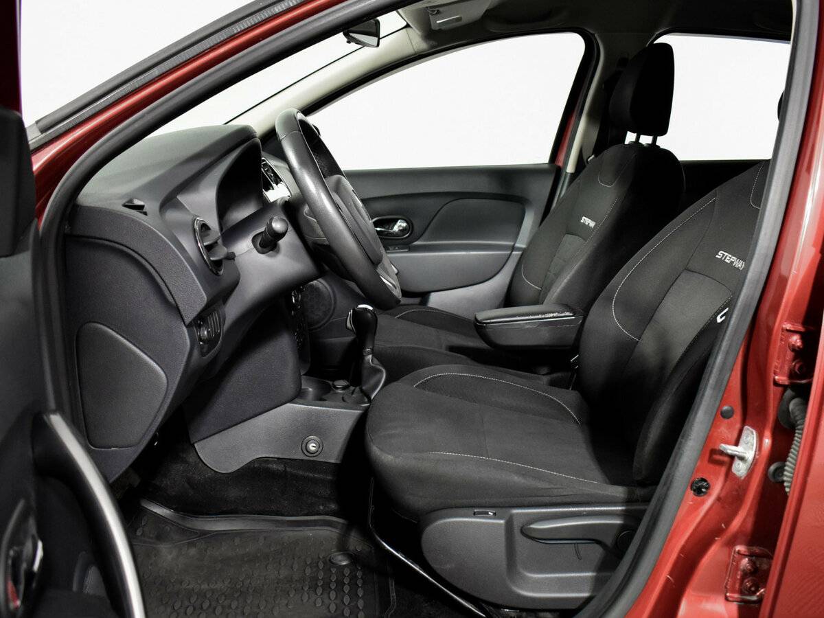 Купить Renault Sandero Stepway II, 2016, 300 912 км, фото №10