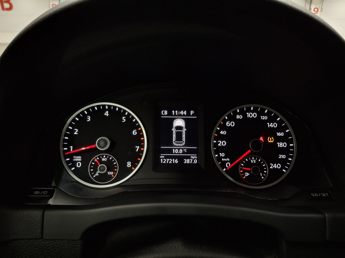 Купить Volkswagen Tiguan I Рестайлинг, 2016, 127 215 км, фото №13